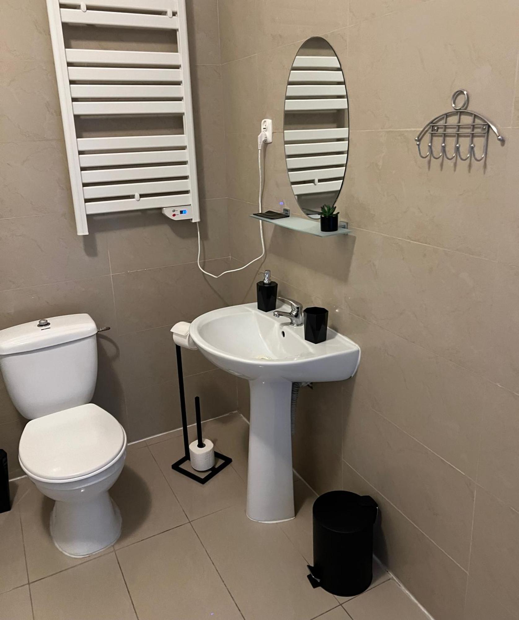 Hotel Akor Bydgoszcz Esterno foto