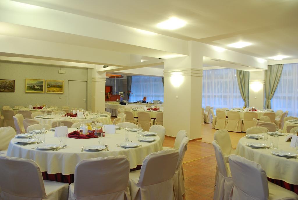 Hotel Akor Bydgoszcz Esterno foto