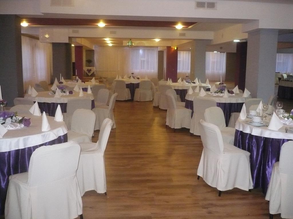 Hotel Akor Bydgoszcz Esterno foto